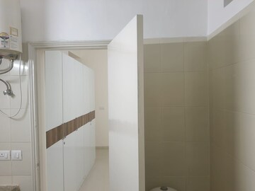 Room in 3 BHK Builder Floor at Vatika India Next Iris Floors, Sector 82 – for Rent