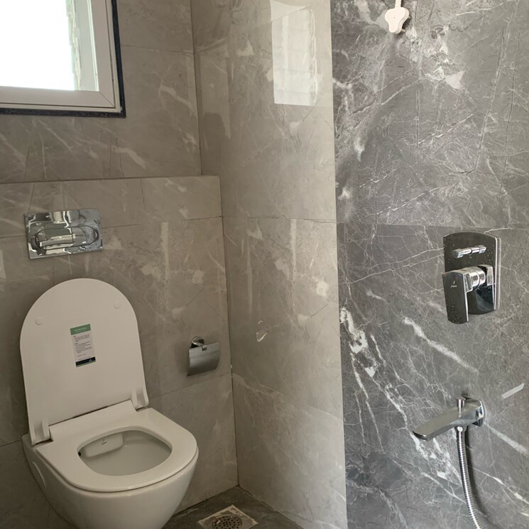 Bathroom, kolte-patil-evara 2 Bedroom 605 Sq.Ft. Apartment In Kastur Park Mumbai 8226195