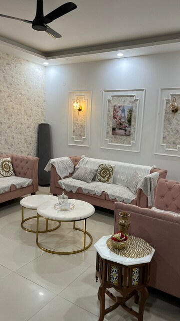 Living Room in 5 BHK Villa at Vatika Signature Villas, Sector 82 – for Rent