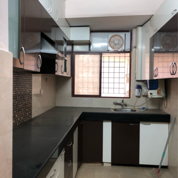 Kitchen in 3.5 BHK Villa at Sector 21 – for Rent