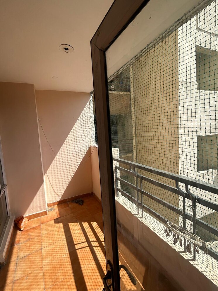 Balcony, hrc-professional 2 Bedroom 1100 Sq.Ft. Apartment In Indrapuram Ghaziabad 8226303