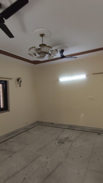 2 BHK Builder Floor For Rent in Lajpat Nagar