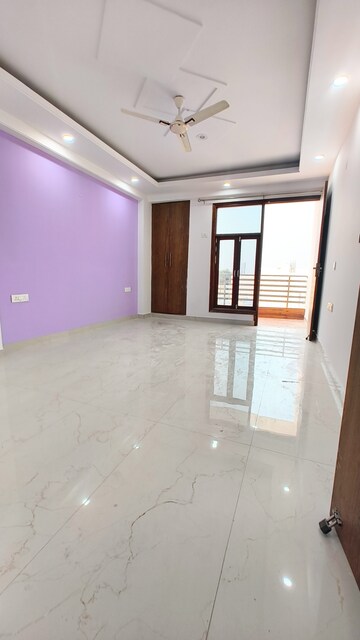 Room in 1 BHK Builder Floor at Palm Residency Chhatarpur, Chattarpur – for Rent