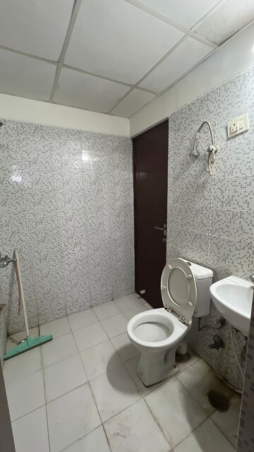 Bathroom in 3 BHK Builder Floor at BPTP Elite Floors, Sector 83 – for Sale