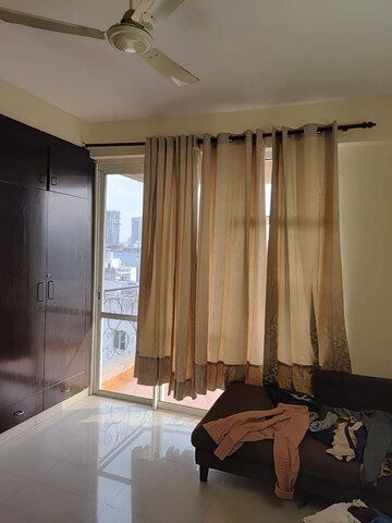 Bedroom in 3.5 BHK Apartment at Omaxe The Nile, Sector 49 – for Rent