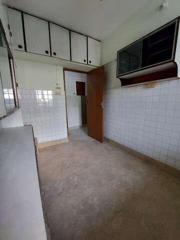 Kitchen in 1.5 BHK Apartment at Matoshree Swaroop Celesta, Vile Parle East – for Sale