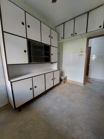 Room in 1.5 BHK Apartment at Matoshree Swaroop Celesta, Vile Parle East – for Sale