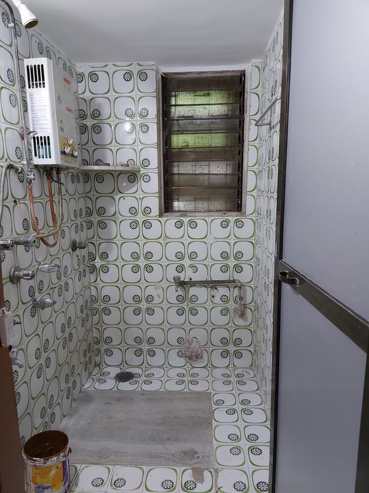 Bathroom, matoshree-swaroop-celesta 1.5 Bedroom 570 Sq.Ft. Apartment In Vile Parle East Mumbai 8226500