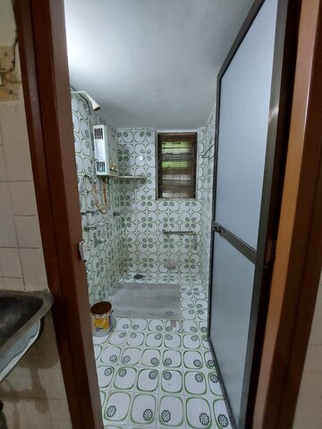 Balcony in 1.5 BHK Apartment at Matoshree Swaroop Celesta, Vile Parle East – for Sale