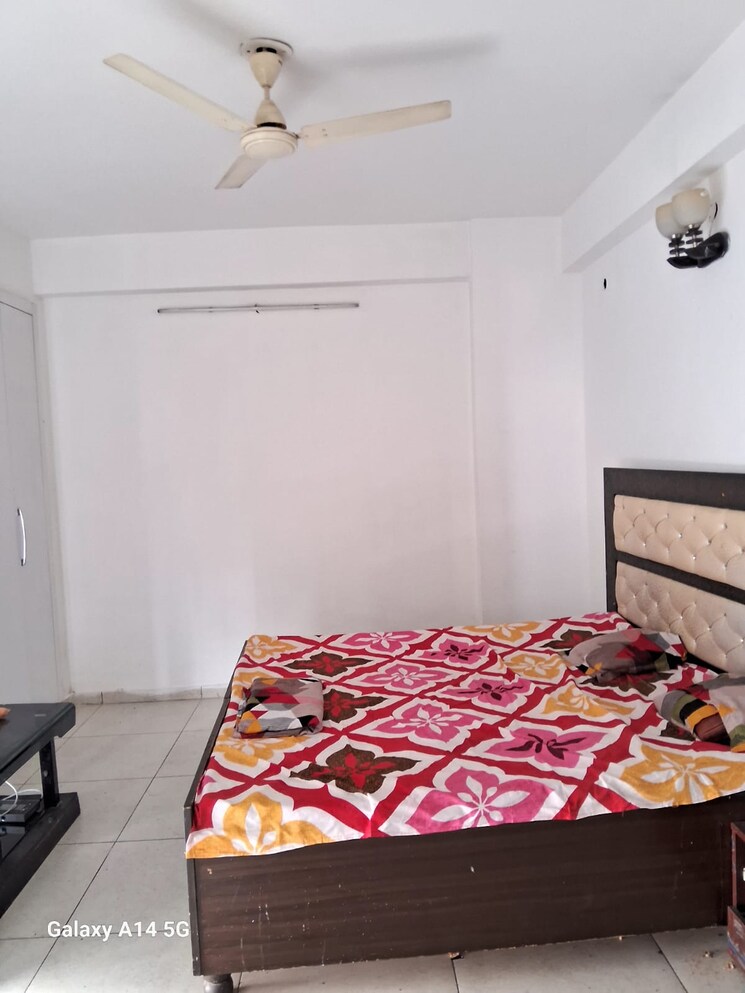 Bedroom, motiaz-square 3 Bedroom 1910 Sq.Ft. Apartment In Ambala Highway Zirakpur 8226525