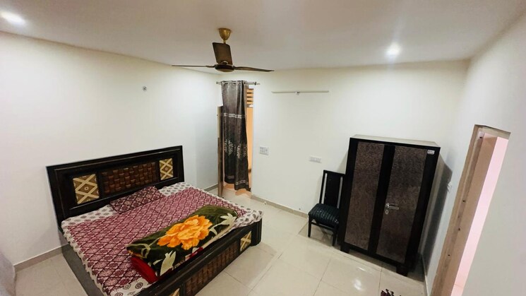 Bedroom, sector 42 1 Bedroom 500 Sq.Ft. Builder Floor In Sector 42 Faridabad 8226530