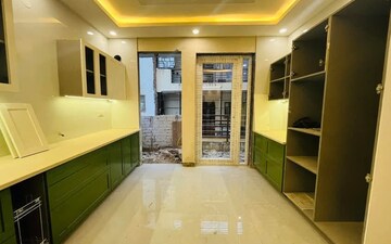 3 BHK Builder Floor For Rent in Sector 37