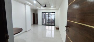 Room in 2 BHK Apartment at Bhatagaon – for Sale