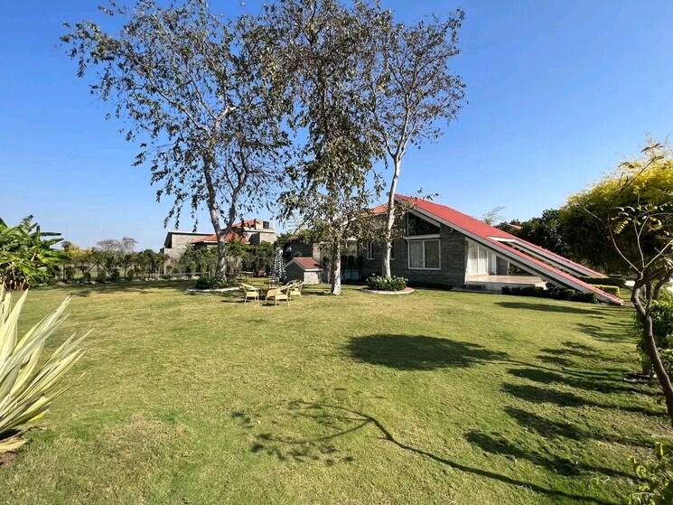 Garden, dhamtari road  3900 Sq.Ft. Plot In Dhamtari Road Raipur 8226638