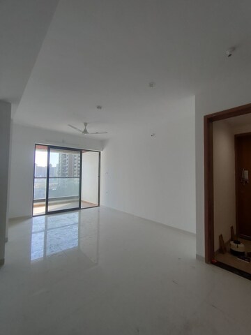 Room in 2 BHK Apartment at Majestique Signature Towers, Balewadi – for Rent