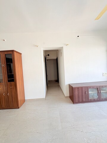 Room in 2 BHK Apartment at The Baya Goldspot, Andheri East – for Rent