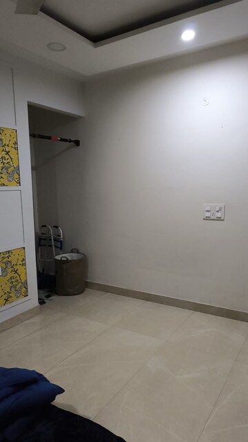 Room in 3 BHK Builder Floor at Ardee City, Sector 52 – for Rent
