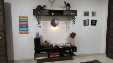 Furnished Amenities in 3 BHK Builder Floor at Ardee City, Sector 52 – for Rent