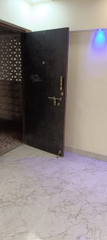 3 BHK Apartment For Rent in K Raheja Heights, Malad East