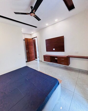 Room in 3 BHK Villa at Sector 124 – for Sale
