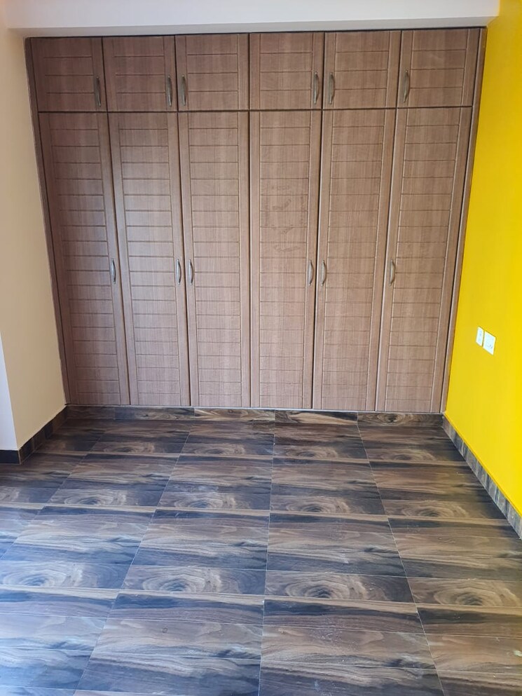 Room, mahagun-mosaic 3 Bedroom 1325 Sq.Ft. Apartment In Vaishali Sector 4 Ghaziabad 8226993