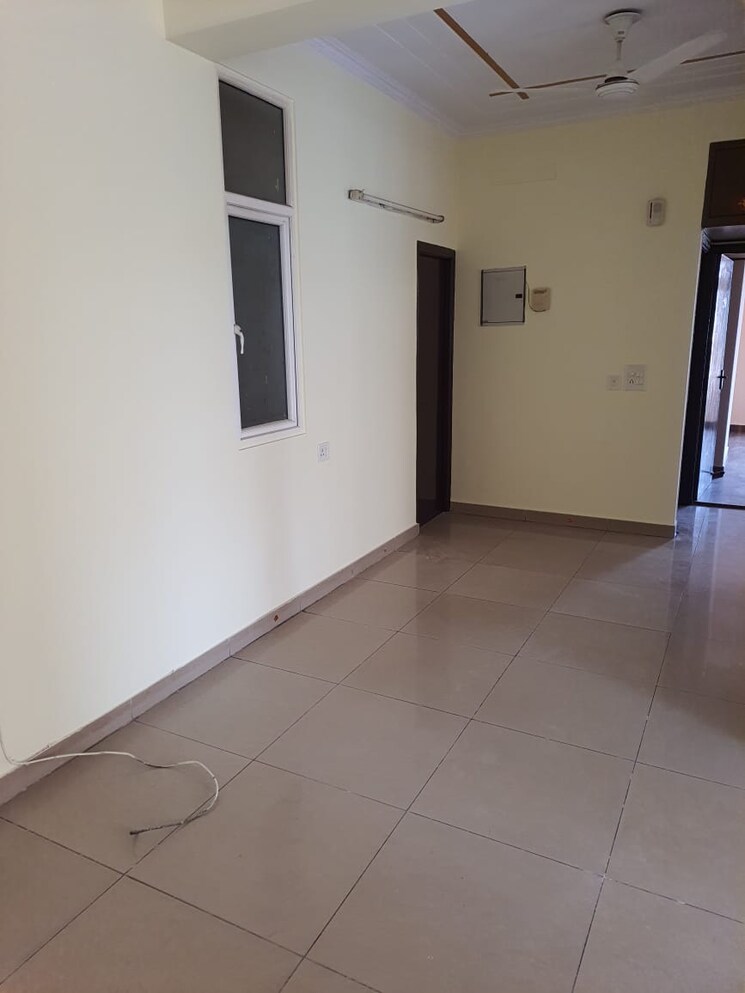 Room, mahagun-mosaic 3 Bedroom 1325 Sq.Ft. Apartment In Vaishali Sector 4 Ghaziabad 8226993