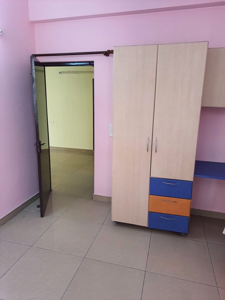 Room, mahagun-mosaic 3 Bedroom 1325 Sq.Ft. Apartment In Vaishali Sector 4 Ghaziabad 8226993