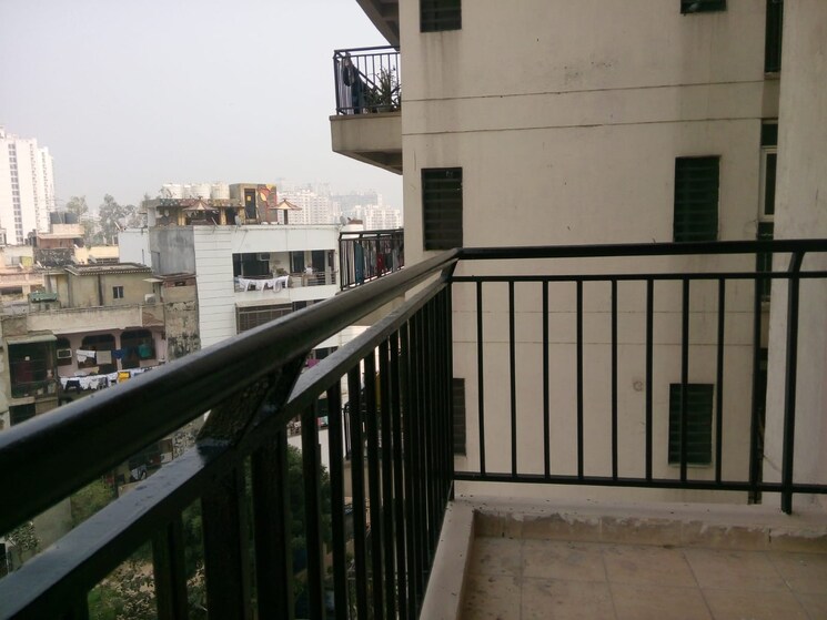 Balcony, mahagun-mosaic 3 Bedroom 1325 Sq.Ft. Apartment In Vaishali Sector 4 Ghaziabad 8226993