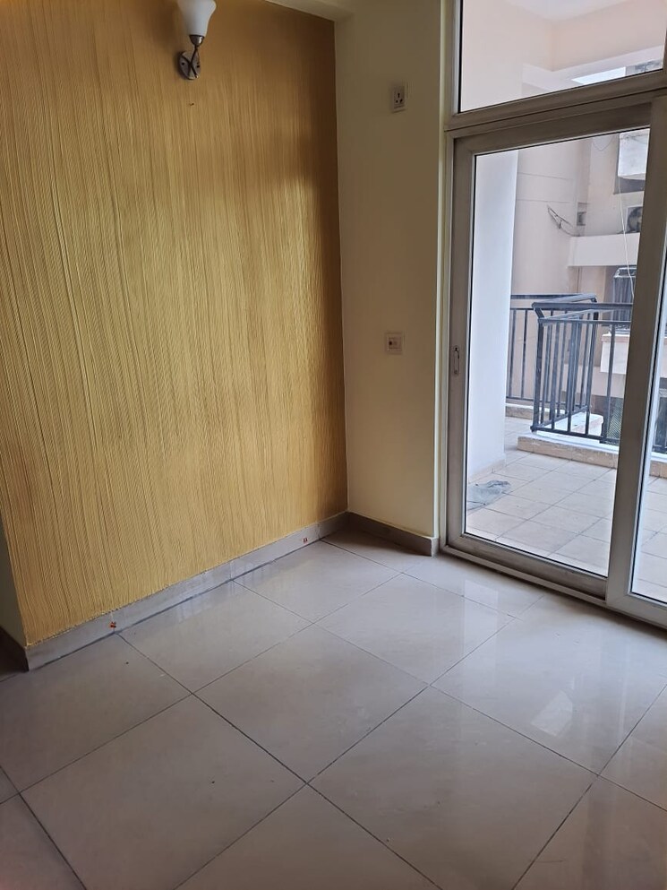 Room, mahagun-mosaic 3 Bedroom 1325 Sq.Ft. Apartment In Vaishali Sector 4 Ghaziabad 8226993