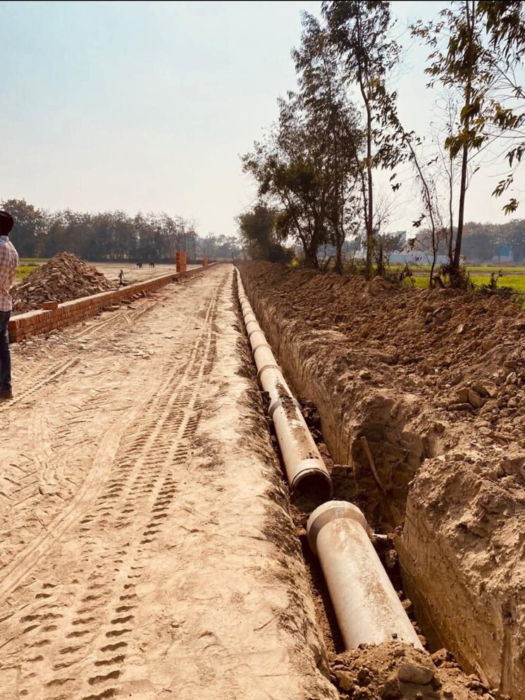 undefined, max-balaji-defence-city-3  69 Sq.Yd. Plot In Kathhera Greater Noida 8227005