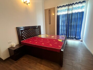 Bedroom in 3 BHK Builder Floor at Sector 26a – for Rent