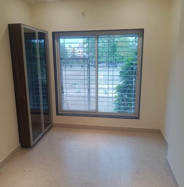 Room in 3 BHK Apartment at Sector 105 – for Rent