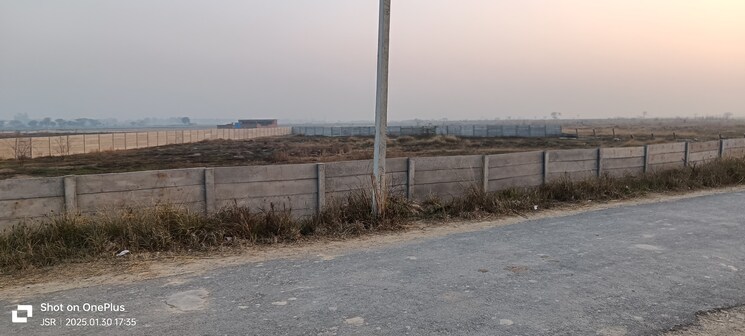 undefined, upsidc site b  100 Sq.Yd. Plot In Upsidc Site B Greater Noida 8227114