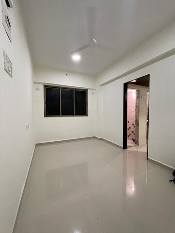 Room in 1 BHK Apartment at Jayant Sapphire, Prabhadevi – for Rent