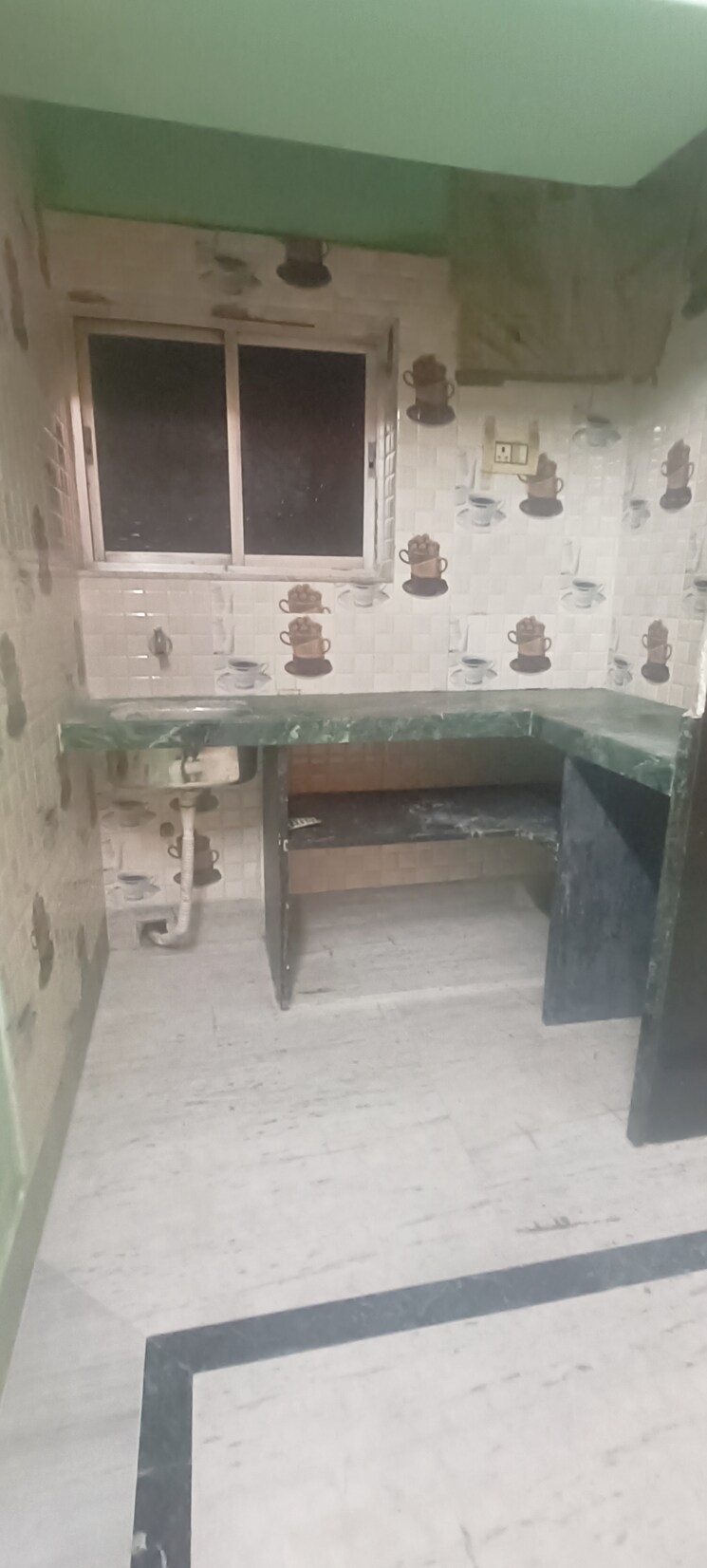 Kitchen, dum dum 1 RK 300 Sq.Ft. Independent House In Dum Dum Kolkata 8227415
