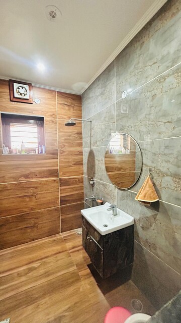 Bathroom in 5 BHK Independent House at Ashoka Enclave – for Sale