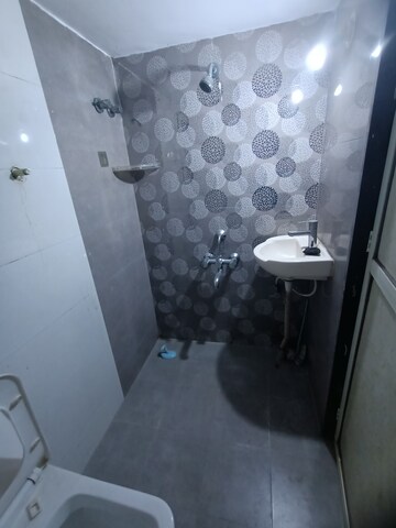 Bathroom in 1 BHK Apartment at Dombivli West – for Rent