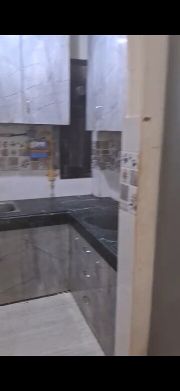 Kitchen in 1.5 BHK Builder Floor at New Ashok Nagar – for Rent