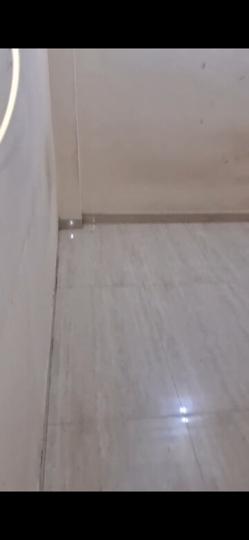Room in 1.5 BHK Builder Floor at New Ashok Nagar – for Rent