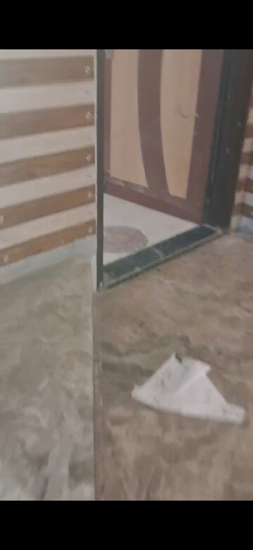 Room in 1.5 BHK Builder Floor at New Ashok Nagar – for Rent