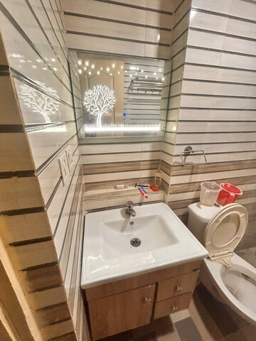 Bathroom in 2.5 BHK Apartment at Paras Tierea, Sector 137 – for Rent