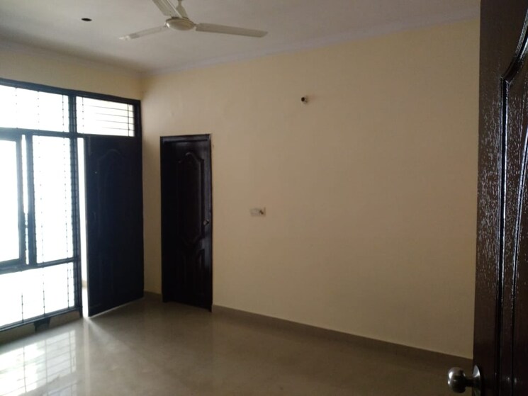 Room, unitech-the-close-north 4 Bedroom 3034 Sq.Ft. Apartment In Sector 50 Gurgaon 8227455