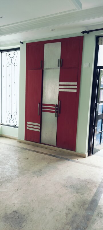 Building Lobby in 6+ BHK Independent House at RWA Apartments Sector 50, Sector 50 – for Rent