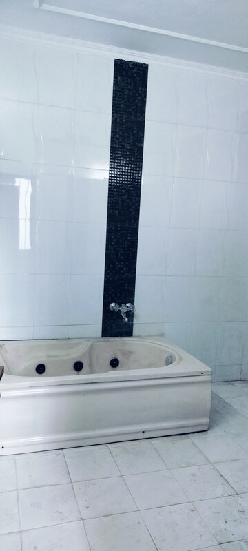 Bathroom in 6+ BHK Independent House at RWA Apartments Sector 50, Sector 50 – for Rent