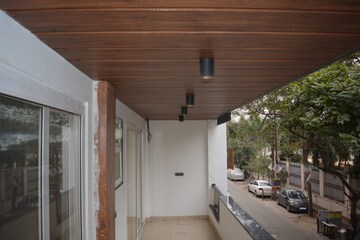 Building Lobby in 3 BHK Builder Floor at Sai Enclave Niti Khand, Niti Khand – for Sale