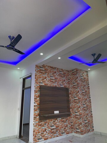 Furnished Amenities in 4 BHK Villa at Omson Nature Valley, Sector 10 Greater Noida – for Sale