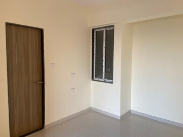 Room in 2 BHK Apartment at Dombivli West – for Rent
