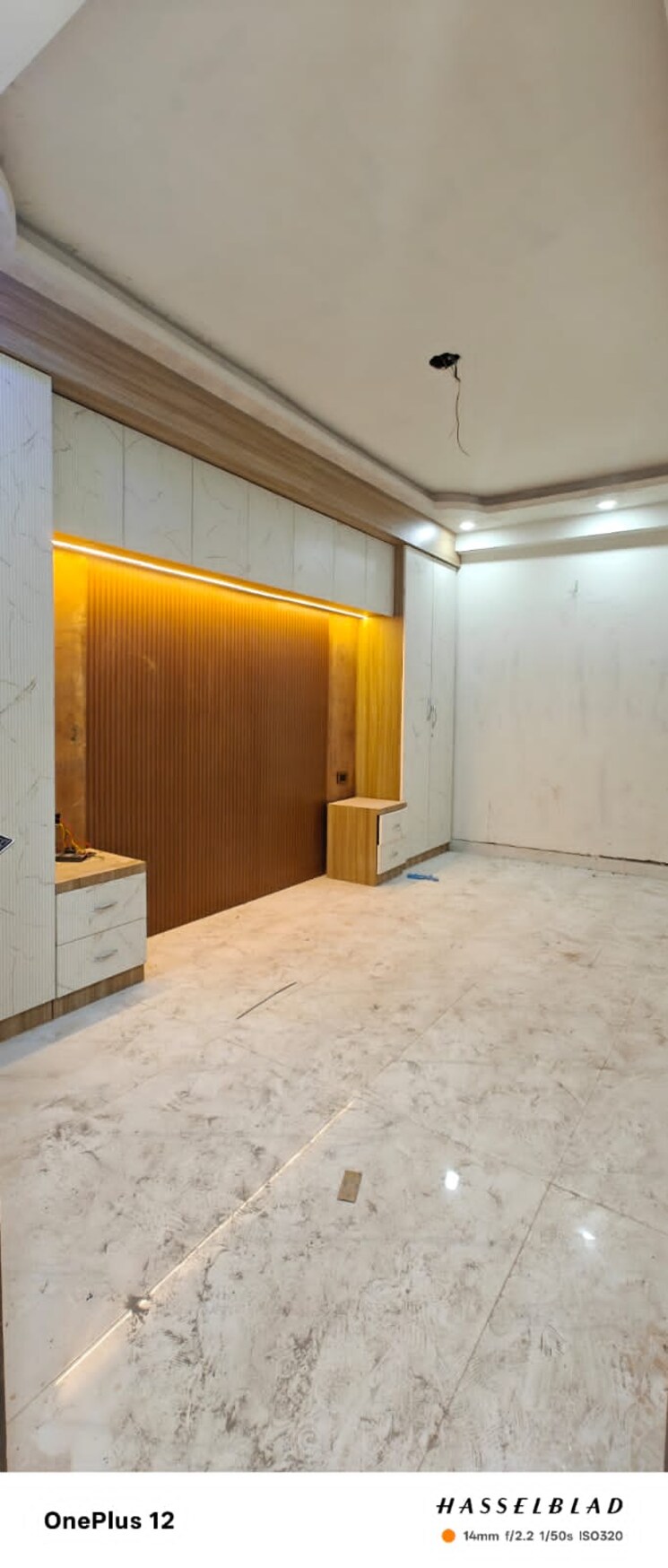 Bedroom, sector 73 3 Bedroom 1400 Sq.Ft. Builder Floor In Sector 73 Noida 8227562