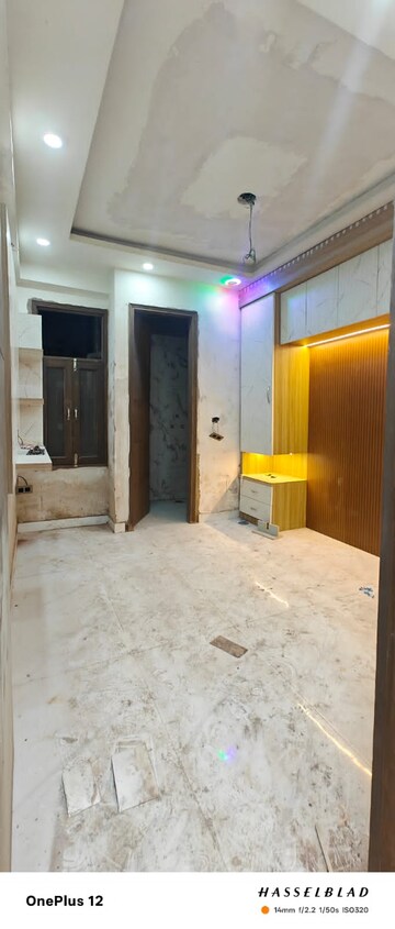 Bedroom in 3 BHK Builder Floor at Sector 73 – for Sale