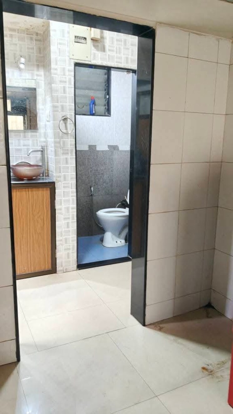 Bathroom, aquarius-chs 1 Bedroom 450 Sq.Ft. Apartment In Vasai East Palghar 8227567